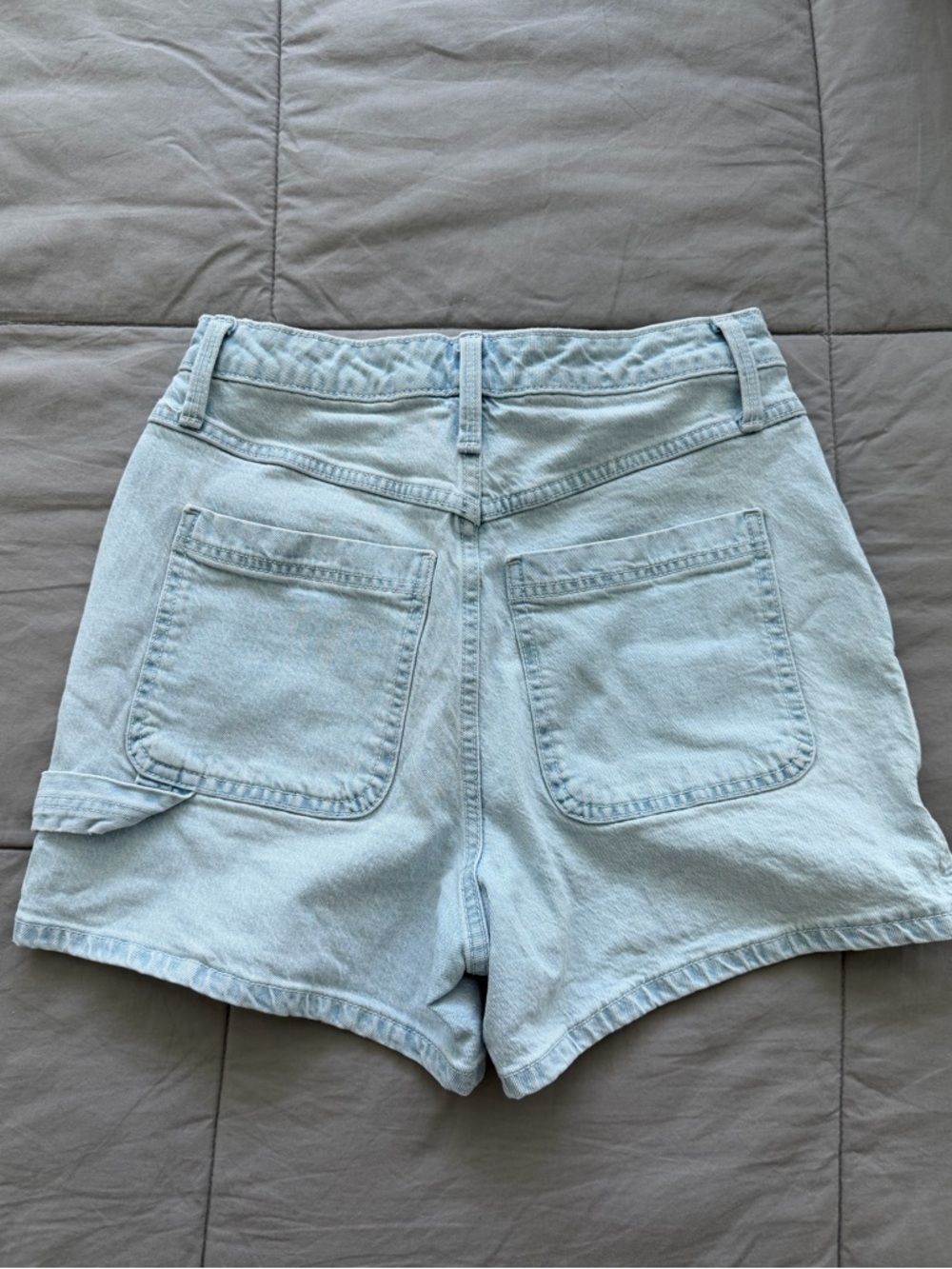 Universal Thread Light Blue Women's High-Rise Denim Shorts Size 4 - Picture 3 of 4